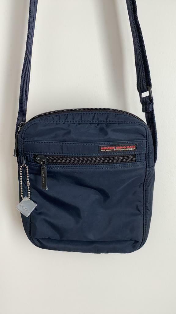 Petit sac bleu marine Hedgren (pas d’envoi), Comme neuf, Bleu, Autres marques