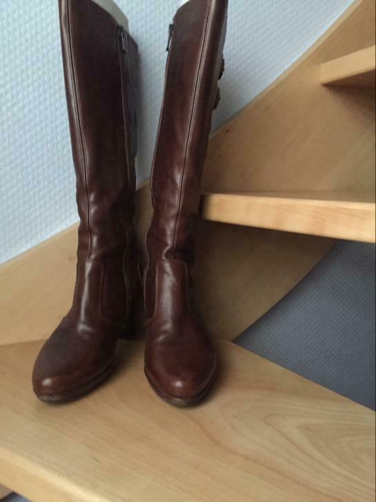 Bottes marron pointure 35 Nero giardini, Comme neuf