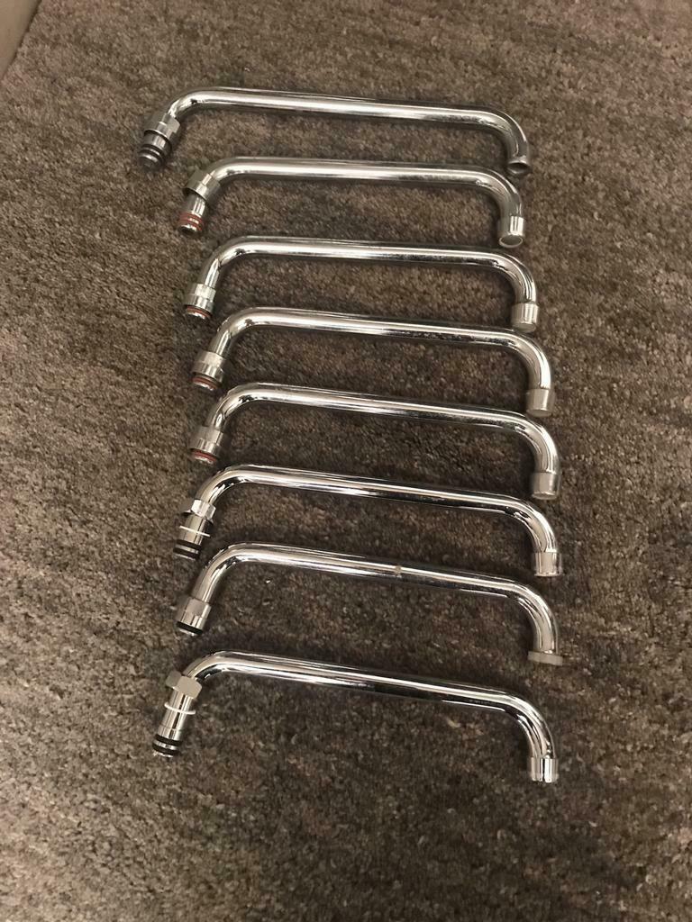 HORECA TUSSENKRAAN VOOR VOORSPOELDOUCHE  28cm, Ophalen, Zo goed als nieuw