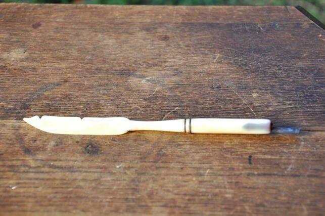 ancien porte plume et coupe papier, Collections, Stylos, Utilisé, Enlèvement ou Envoi