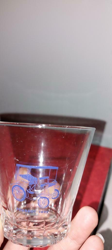 Peugeot 1895 oldtimer drinkglas, Verzamelen, Merken en Reclamevoorwerpen, Ophalen of Verzenden, Zo goed als nieuw