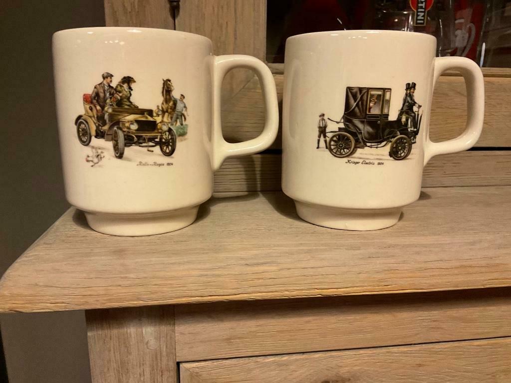 Set vintage mokken koffietassen Rolls-Royce, Ophalen of Verzenden, Zo goed als nieuw, Keramiek, Kop(pen) en/of Schotel(s)