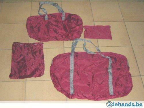 Set nylon tassen + etui, Handtassen en Accessoires, Tassen | Damestassen, Ophalen of Verzenden, Nieuw
