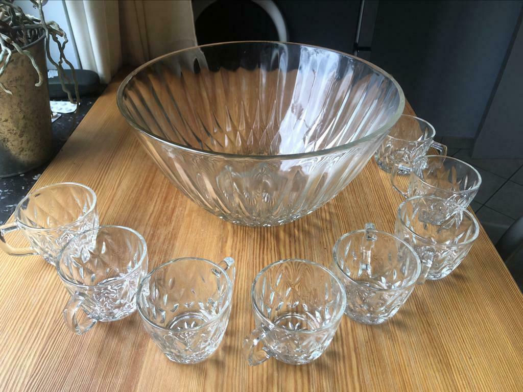 Plat cristal 36 diamètre 16 hauteur et 8 verres, Antiquités & Art
