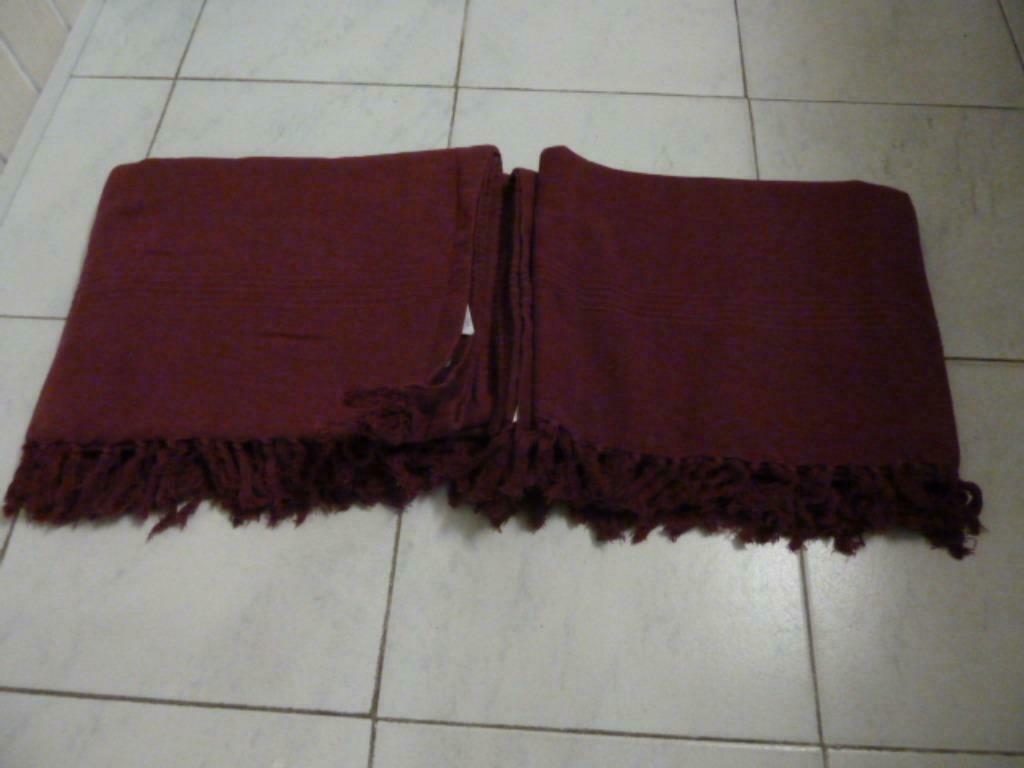 Housses de canapé bordeaux à franges 150x110, Maison & Meubles, 100 à 150 cm, Enlèvement ou Envoi, Autres couleurs, Comme neuf