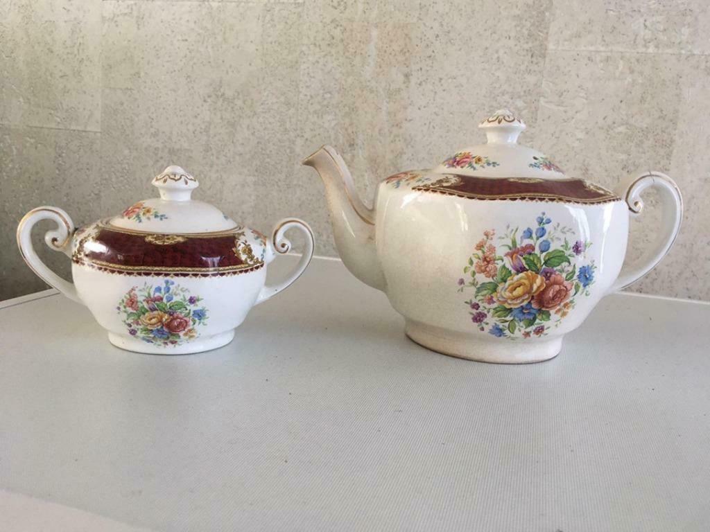 Koffie / theepot met suikerpotje, Antiquités & Art, Antiquités | Services (vaisselle) pièces, Enlèvement ou Envoi