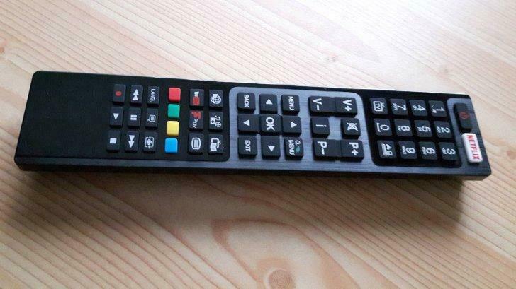 Afstandsbediening SALORA voor smart tv, Ophalen of Verzenden, Nieuw