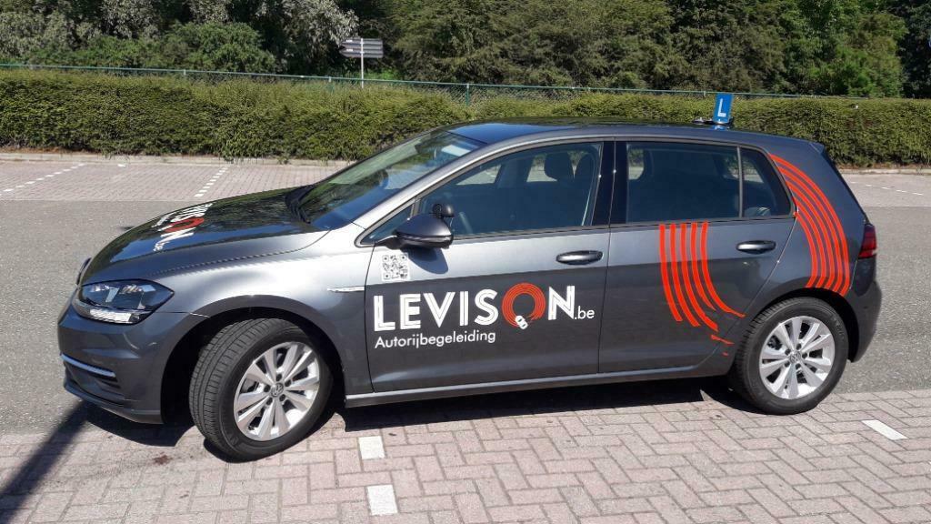 Rijlessen  bij Levison/ Rijbegeleiding / rijschool Antwerpen, Services & Professionnels