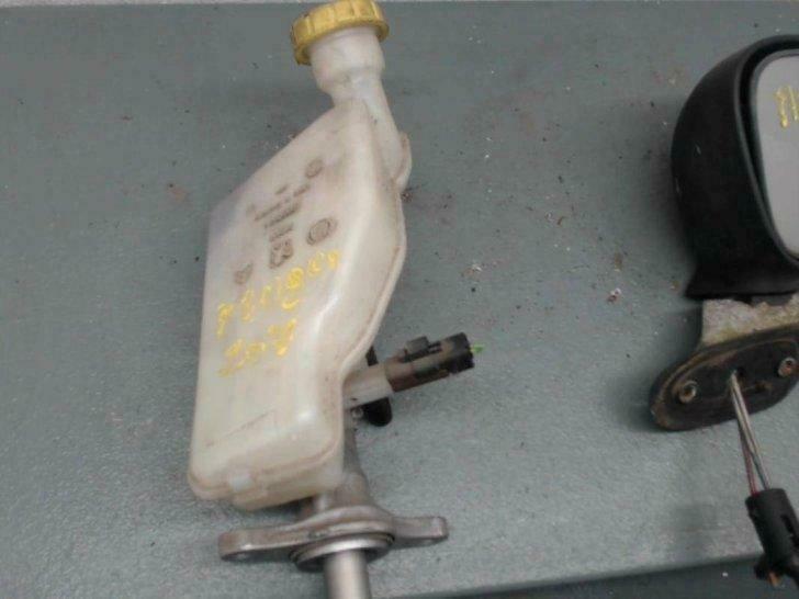 maitre  cylindre  peugeot  207, Autos : Pièces & Accessoires, Freins & Transmission, Peugeot, Utilisé