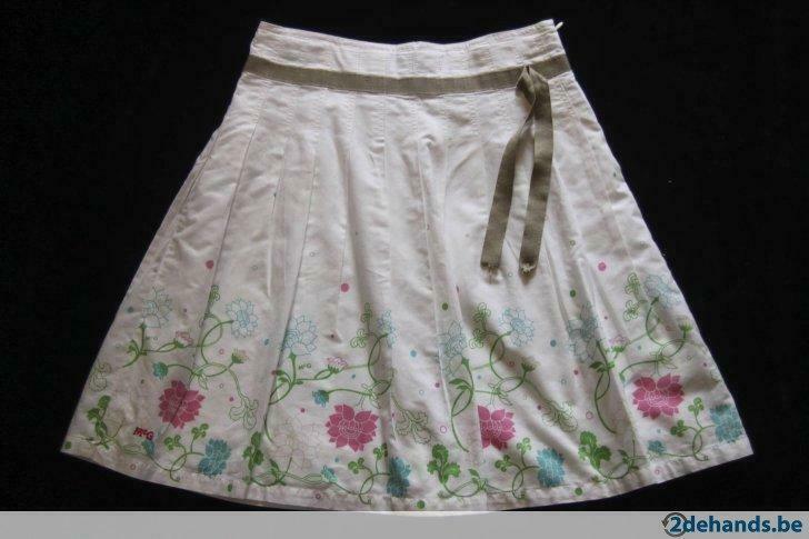Jupe blanche avec motif floral en bas 'Mc Gregor', M: 12a,, Robe ou Jupe, Enlèvement ou Envoi, Mc gregor, Utilisé
