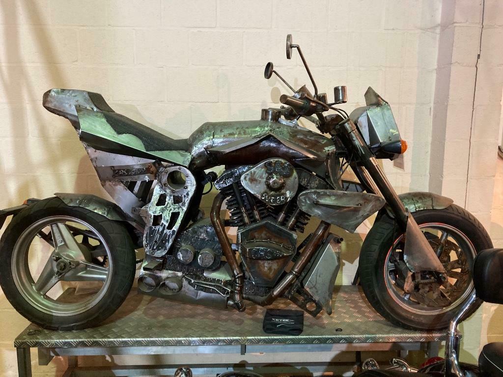 Decoratie motor voor winkel of showroom (las project), Motoren, Ophalen of Verzenden