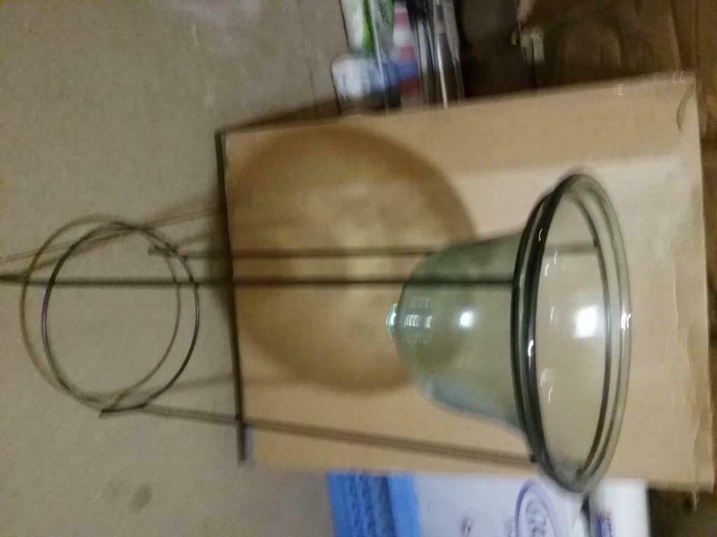 Bloem en plantstaander met stolp, Rond, Binnen, Zo goed als nieuw, Metaal