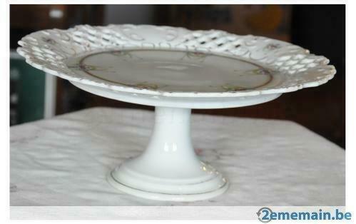 plat a tarte sur pied en porcelaine  décor art nouveau, Enlèvement ou Envoi