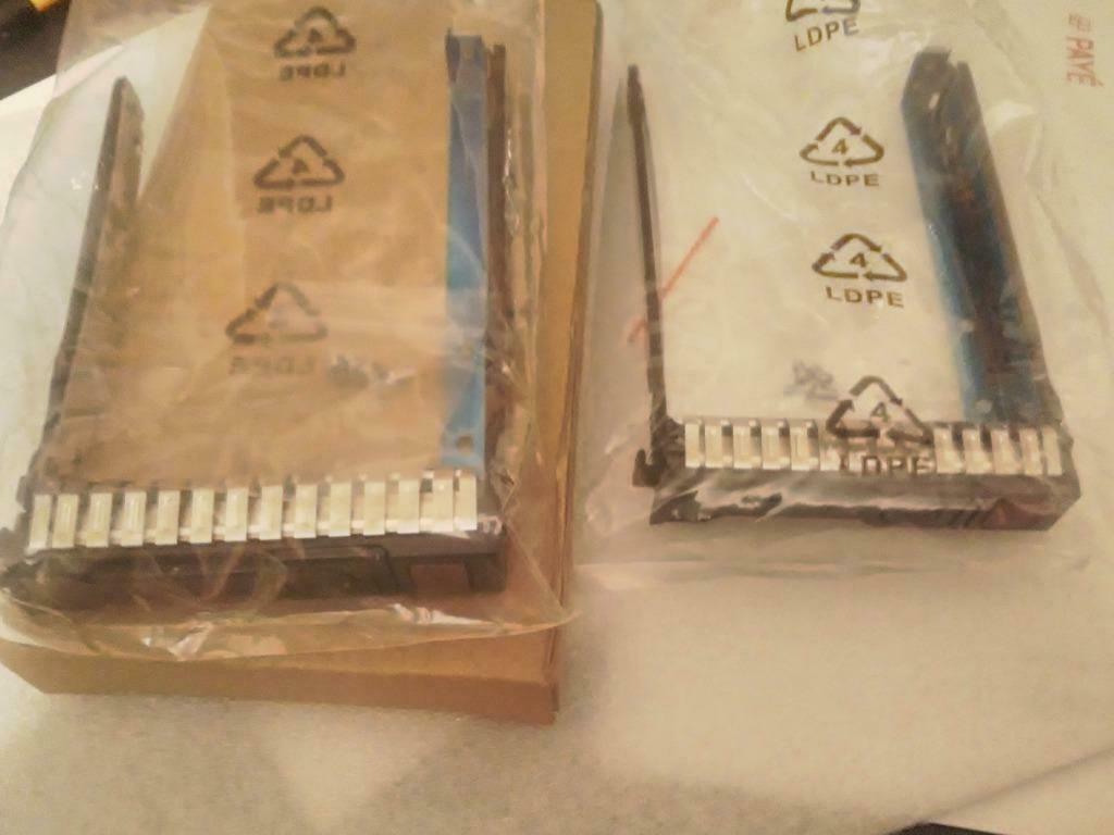 Lot de 2 HDD caddy/tray/bracket HP G8,G9, Computers en Software, Harde schijven, Intern, SAS, Server, HDD