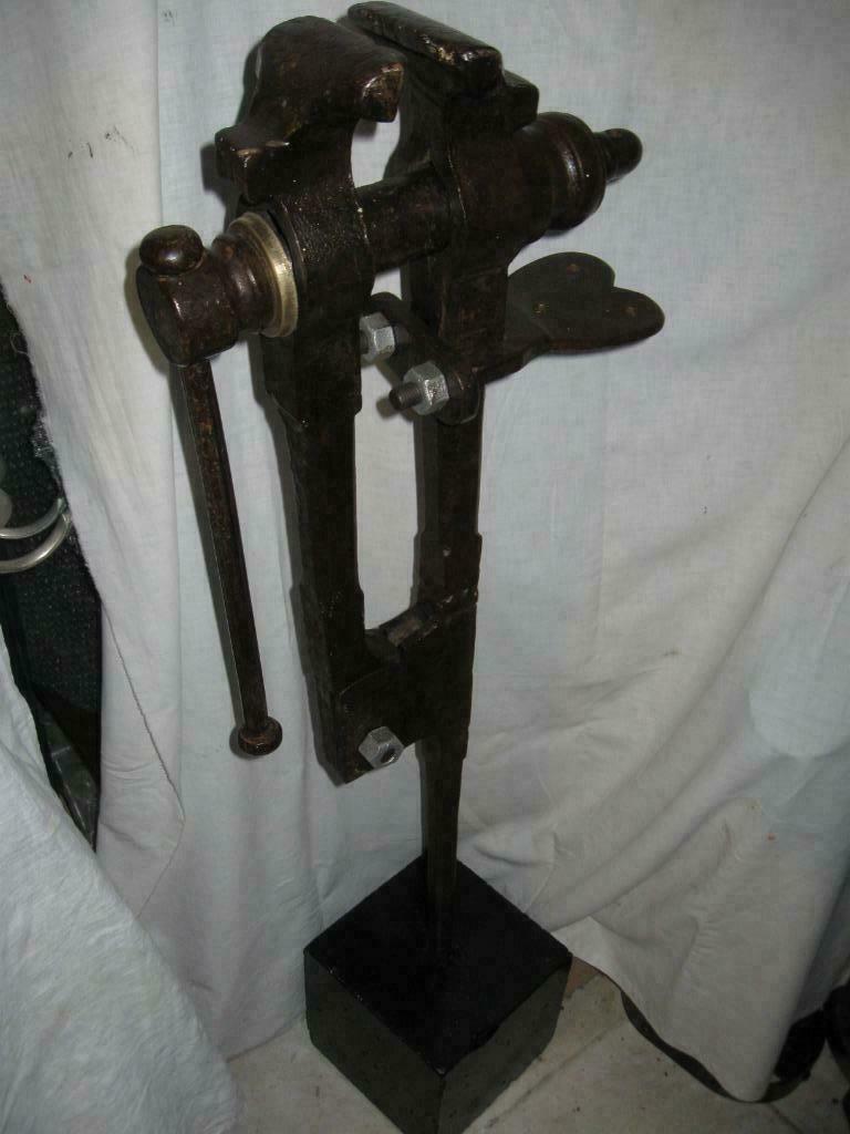 VIS DE BANC DE QUEUE, Enlèvement, Utilisé, Étau