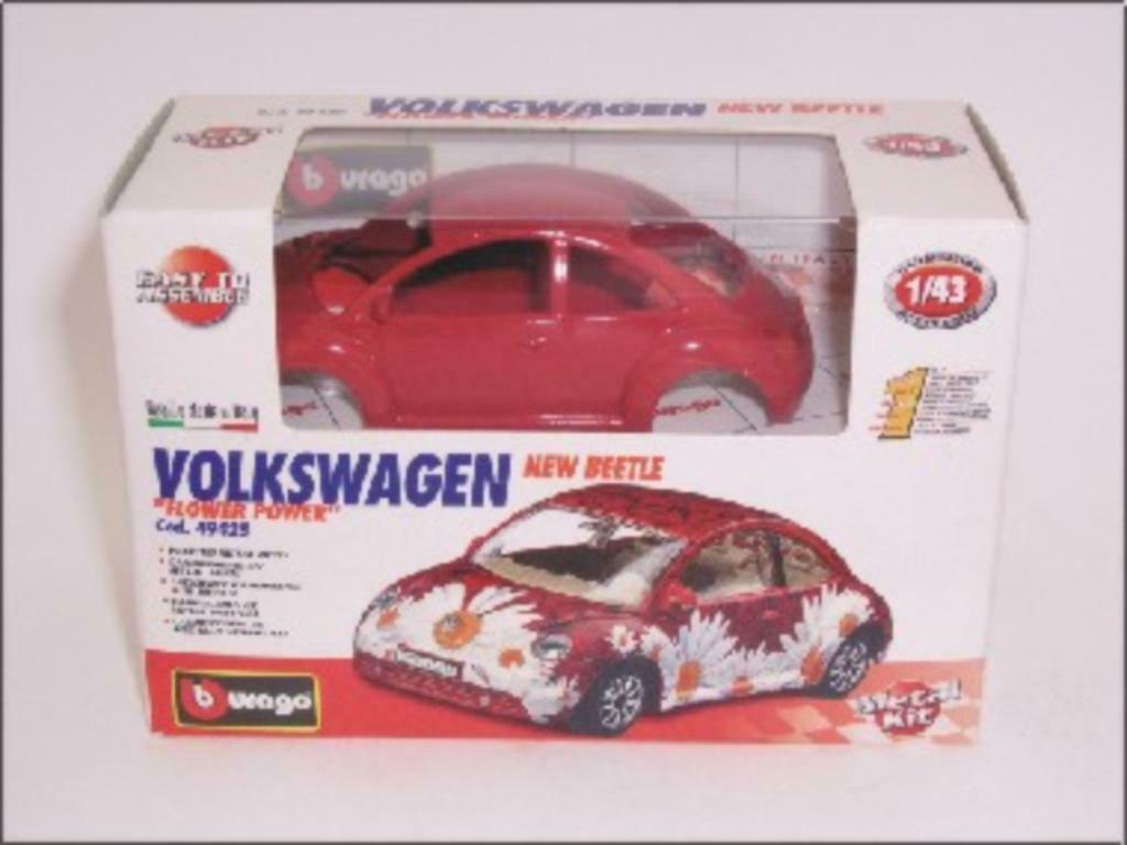 1:43 Bburago kit 49425 VW New Beetle Flower Power 'Margriete, Verzamelen, Ophalen of Verzenden, Zo goed als nieuw, Auto's