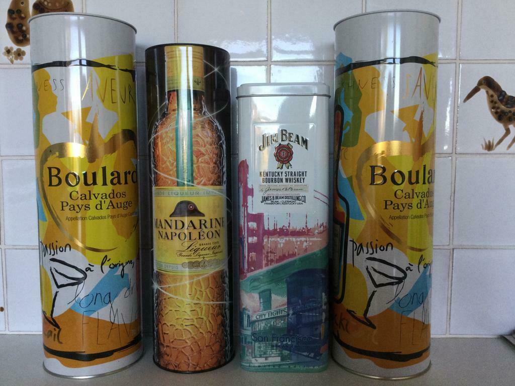 4 grandes boîtes métalliques, Collections, Boîte en métal, Comme neuf