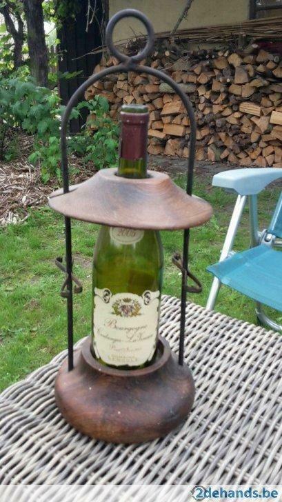 flessenhouder in massief hout en metaal, Ophalen