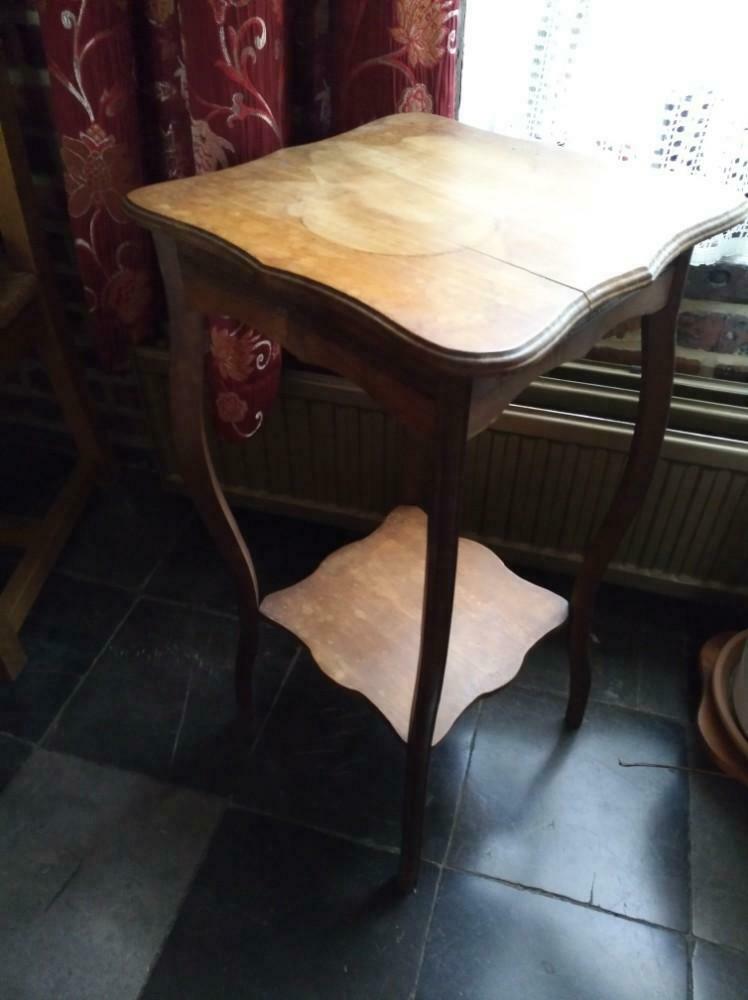 Oud hoog vierkant harnas om aan te passen, Ophalen