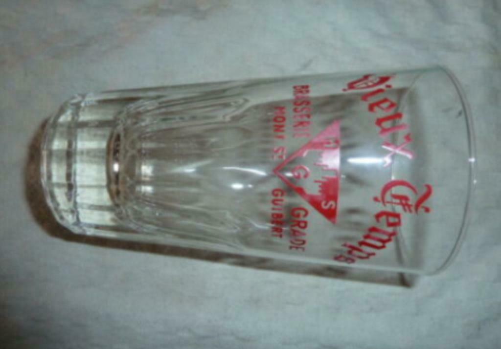 bier glas VIEUX TEMPS Brasserie Grade - Mont St Guibert, Enlèvement ou Envoi, Utilisé, Verre à bière