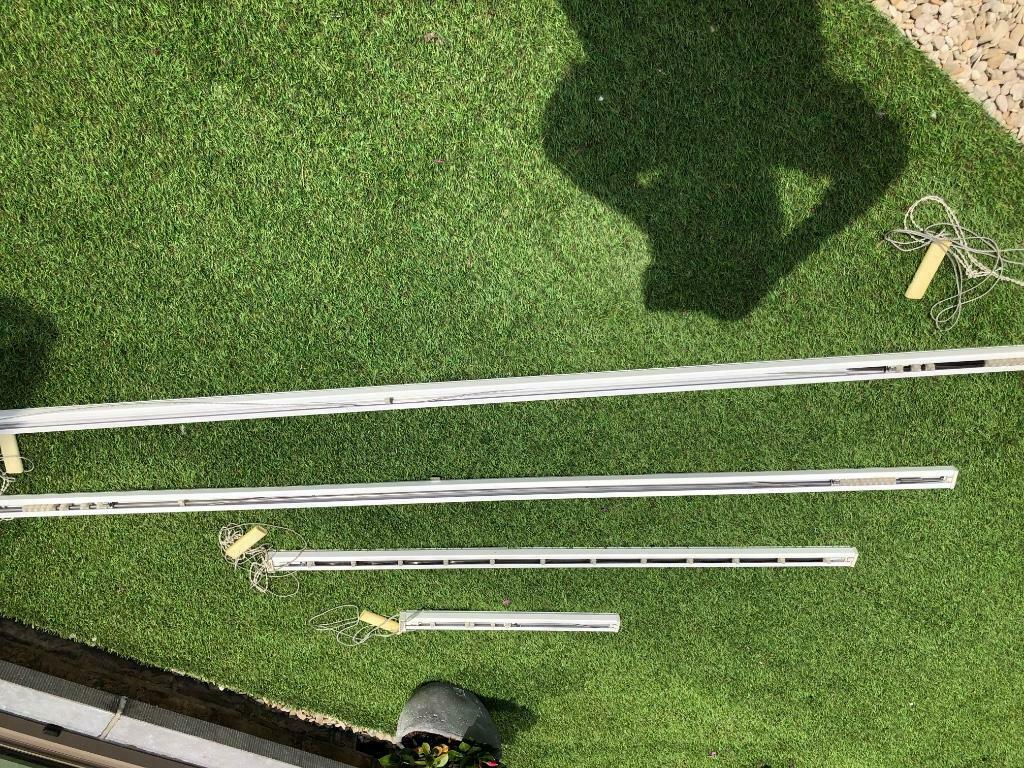 Rails pour stores à lamelles verticales., Ophalen of Verzenden, Gebruikt, Bruin