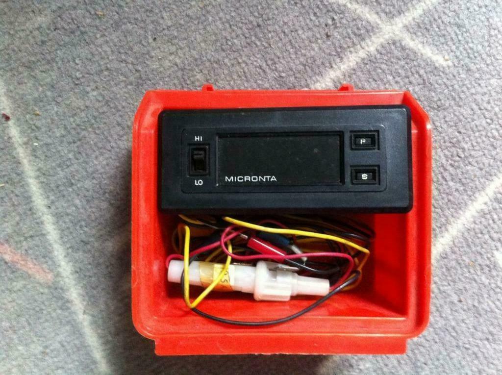 Vintage Micronta 63-833 LED Mini Car Clock, Auto-onderdelen, Dashboard en Schakelaars, Ophalen, Gebruikt, Mini