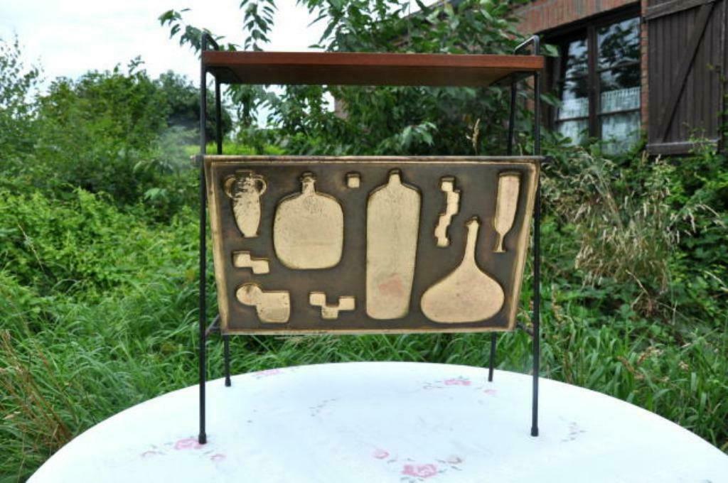 §  porte journaux cuivre repoussé et bois années 60, Enlèvement ou Envoi, Utilisé