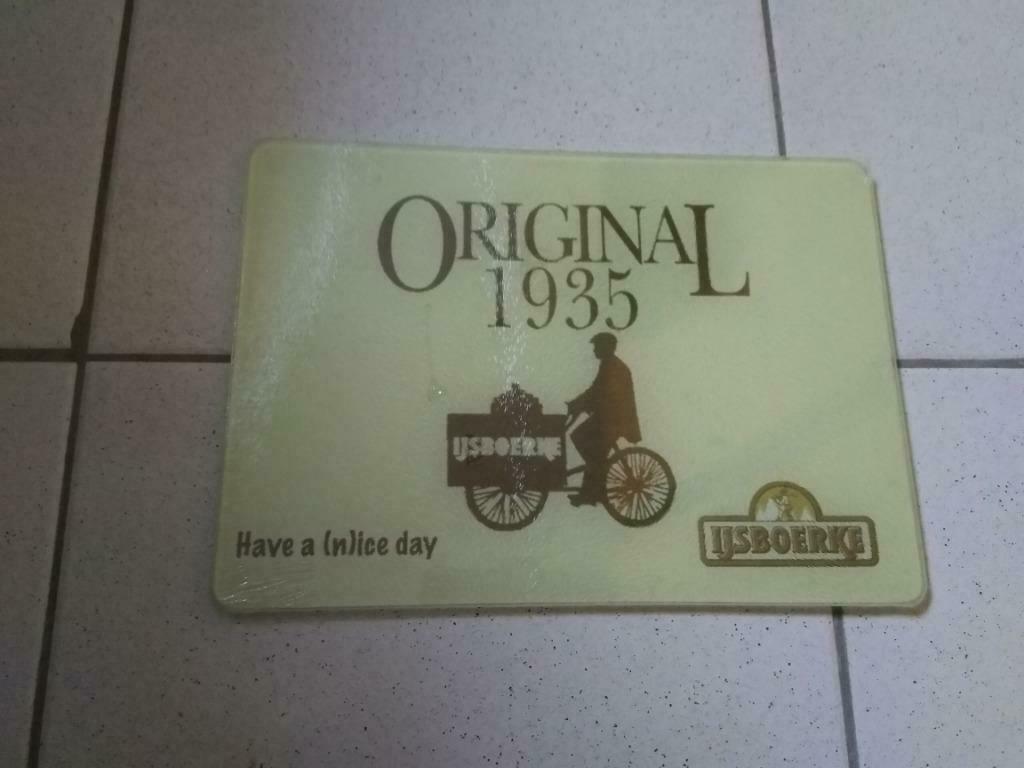 Glazen placemat Ijsboerke, Verzamelen, Glas en Drinkglazen, Ophalen of Verzenden