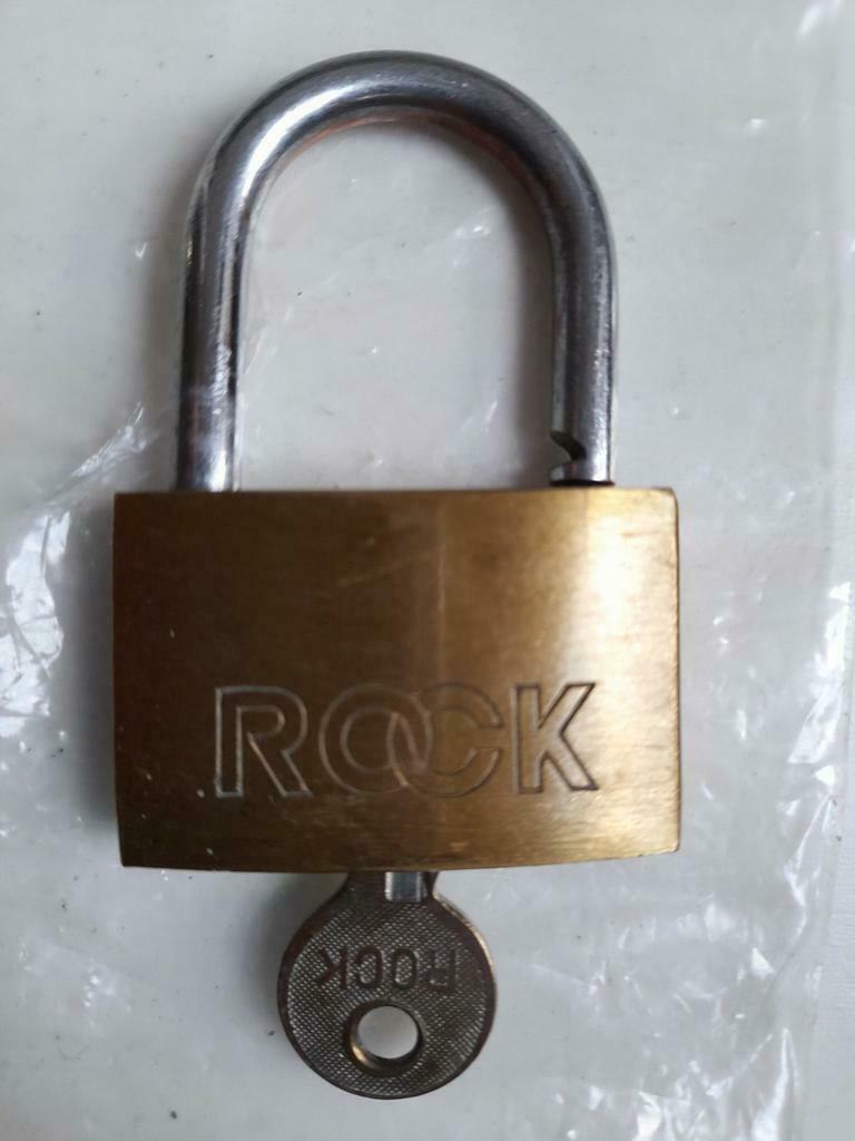 Cadenas en acier ROCK, Enlèvement ou Envoi, Utilisé, Fer, Loquet ou Poignée