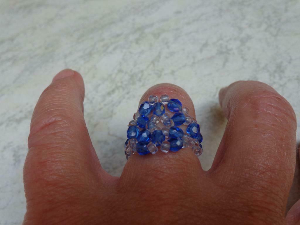 bague en perles plastique, Neuf, Enlèvement ou Envoi, Bleu, Avec perle
