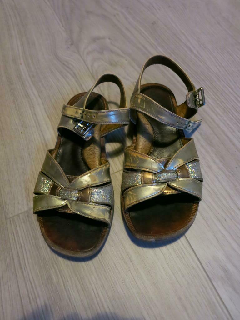 Goudkleurige Zecchino d'oro sandalen, Ophalen, Gebruikt, Meisje, Schoenen