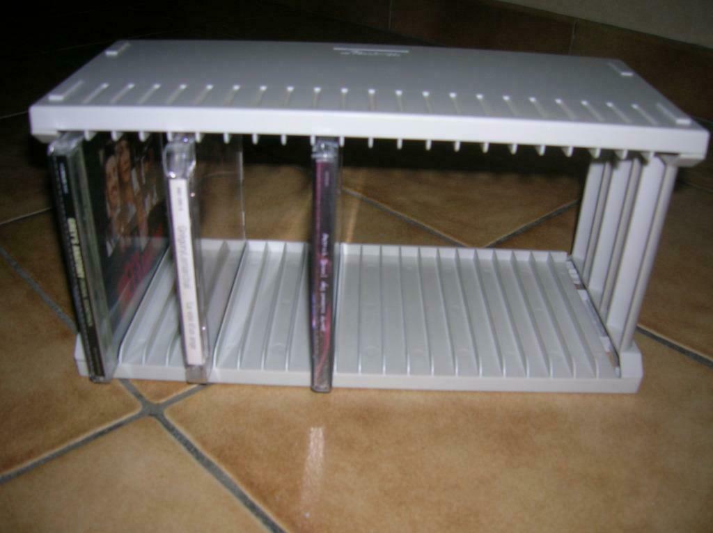 range CD en plastique pour 22 CD, Huis en Inrichting, Woonaccessoires | Cd- en Dvd-rekken, Zo goed als nieuw, Cd's, Minder dan 25 discs