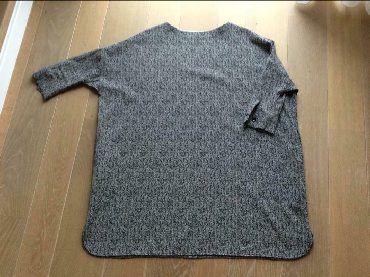 Oversized kleed bellerose maat=38,nieuwstaat, Maat 38/40 (M), Verzenden, Knielengte, Grijs