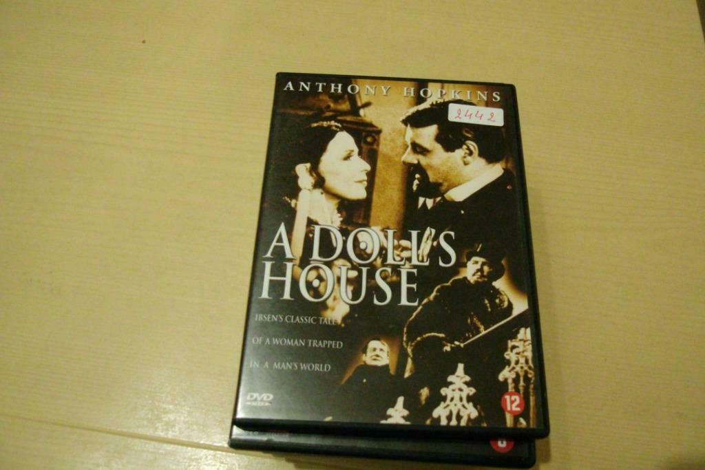 a doll's house, Ophalen of Verzenden