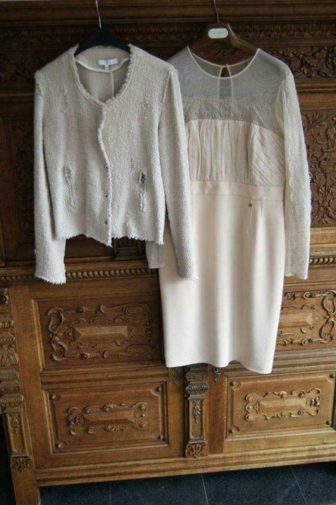 Elisabetta Franchi & Iro / kleed en vest, Kleding | Dames, Overige kleuren, Ophalen of Verzenden, Zo goed als nieuw, Onder de knie