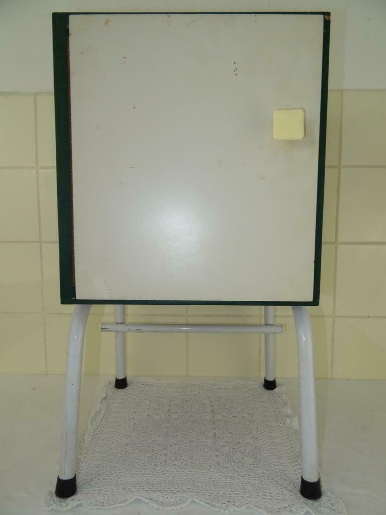 Table de chevet vintage de style de l'ère de l'espace table, Enlèvement ou Envoi, Maison et Meubles