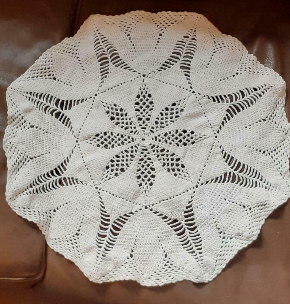 §  Grand napperon fait main 60 cm, Antiquités & Art, Enlèvement ou Envoi