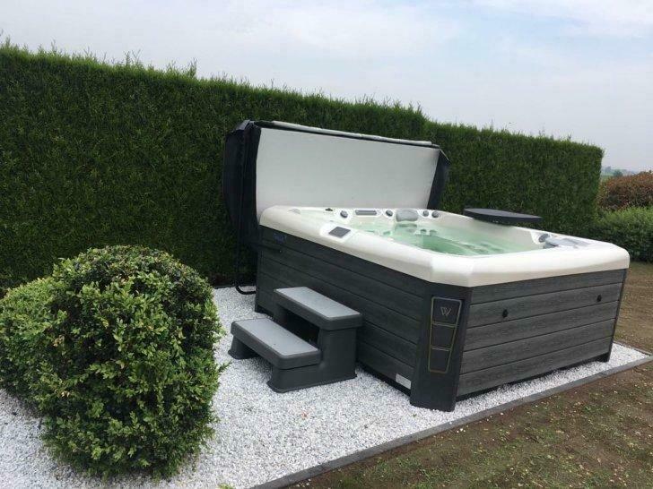 Europese jacuzzi 2 ligplaatsen en 3 zitplaatsen, Tuin en Terras, Zwembaden, Ophalen, 200 tot 300 cm, Vierkant, Nieuw