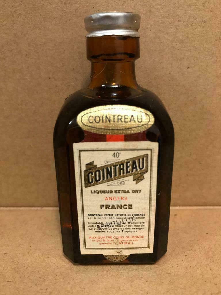Cointreau - Mignonnette d'alcool - 5 cl - France, Collections, Neuf, Enlèvement ou Envoi, Pleine, Autres types