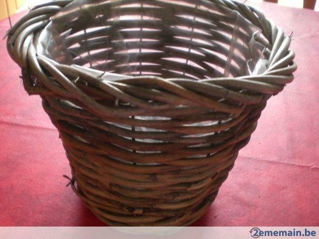 Cache-Pot. Matière osier., Enlèvement ou Envoi, Utilisé, Intérieur