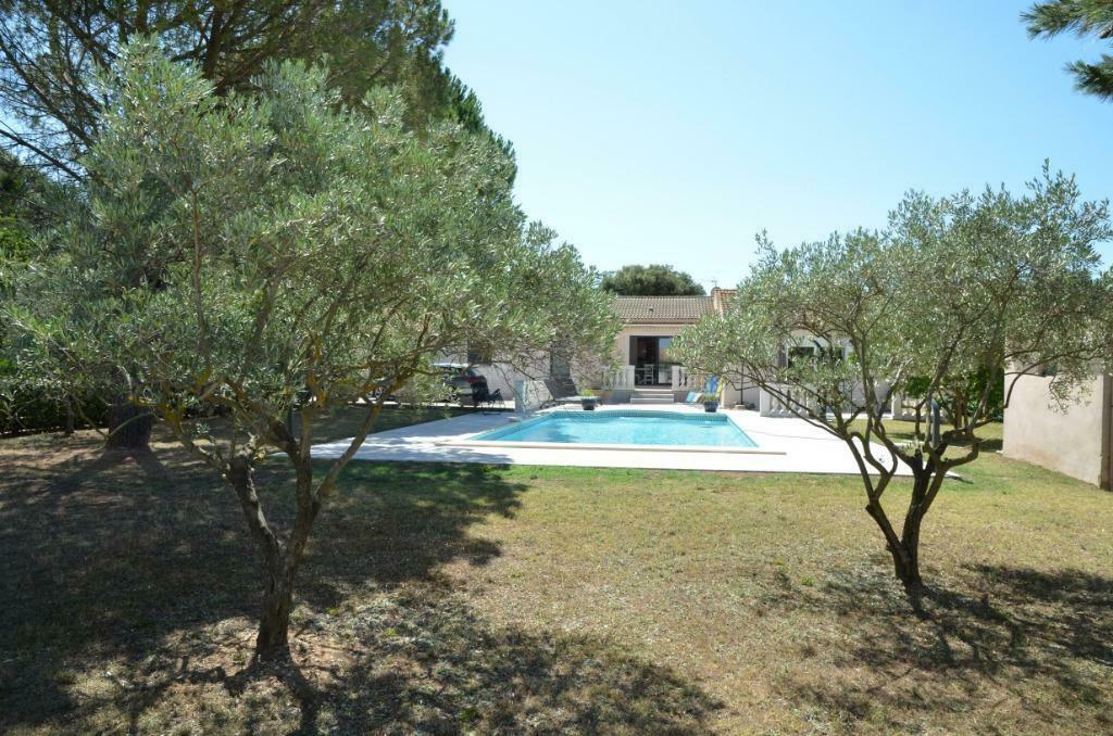 Provence vakantie Ventoux, villa met zwembad, 4 slaapk.  8 p, 8 personen, 4 of meer slaapkamers, Provence en Côte d'Azur, Eigenaar