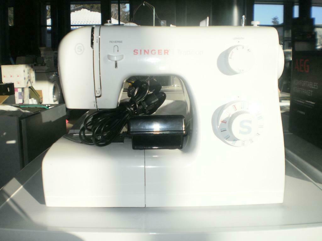 Singer Tradition, Hobby & Loisirs créatifs, Machines à coudre & Accessoires, Enlèvement, Comme neuf, Machine à coudre, Singer