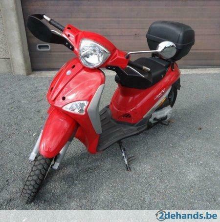 Piaggio liberty - klasse B - 4takt met nieuwe topcase, Fietsen en Brommers, Scooters | Piaggio, Ophalen, Gebruikt, Overige modellen