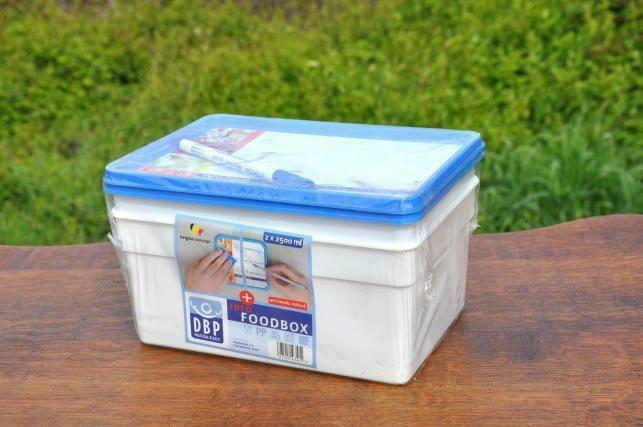 2 boites de conservation 2L500 + feutre pour noter sur boite, Maison & Meubles, Cuisine| Tupperware, Enlèvement ou Envoi, Neuf