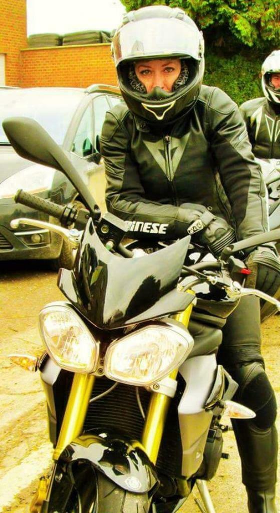 Pantalon cuir Dainese femme T44 - OFFRE A PARTIR DE 95 eur, Dainese, Seconde main, Femmes, Enlèvement