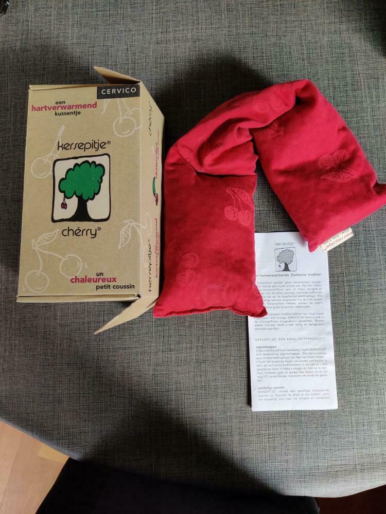 Kersenpitje cervico ideaal nek-en schouderklachten, Diversen, Ophalen, Zo goed als nieuw