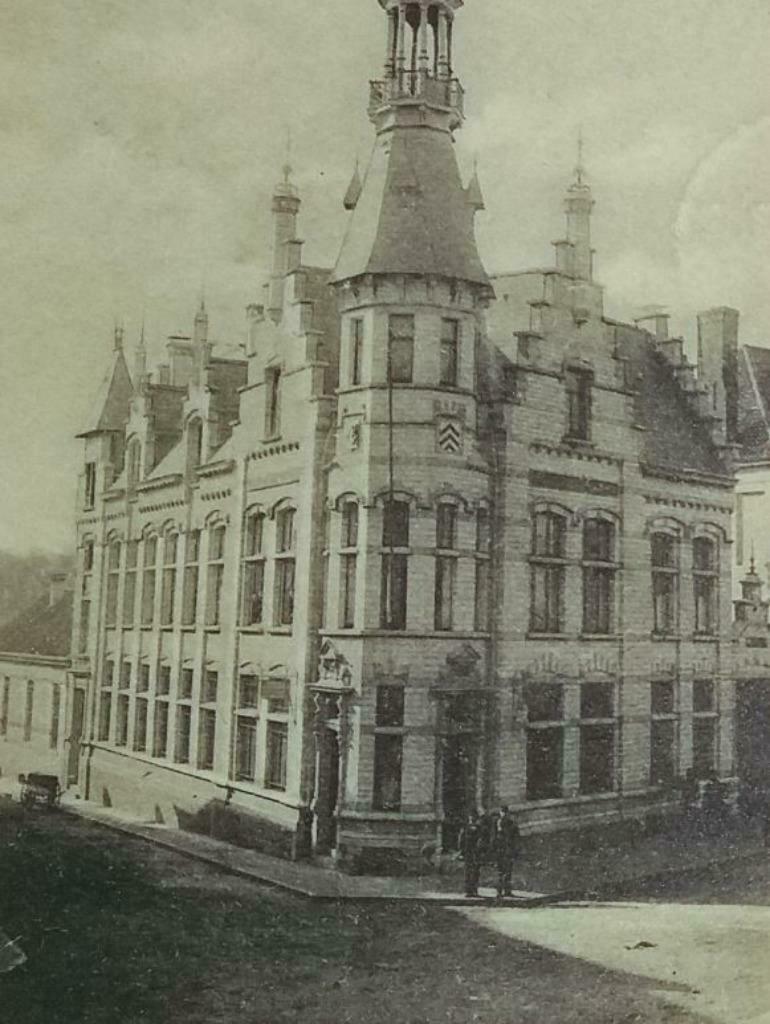 Postkaart Menen - Het postkantoor, Collections, Enlèvement ou Envoi