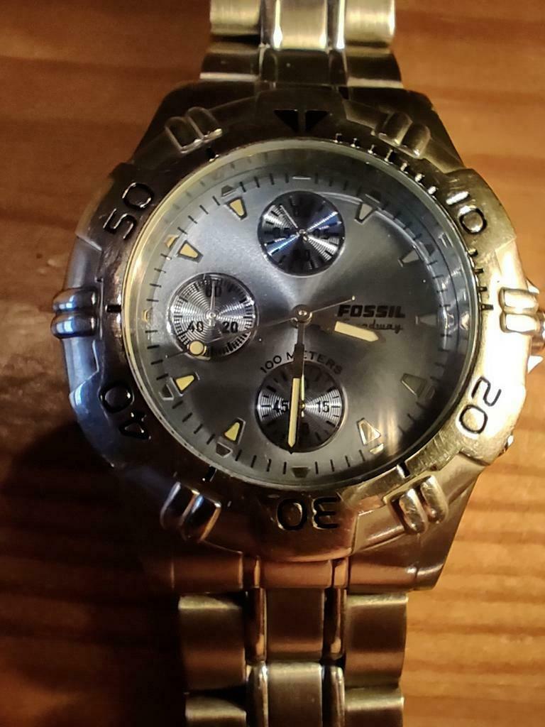 Montre Fossil CH2307, Bijoux, Sacs & Beauté, Enlèvement, Comme neuf, Montre-bracelet, Autres marques