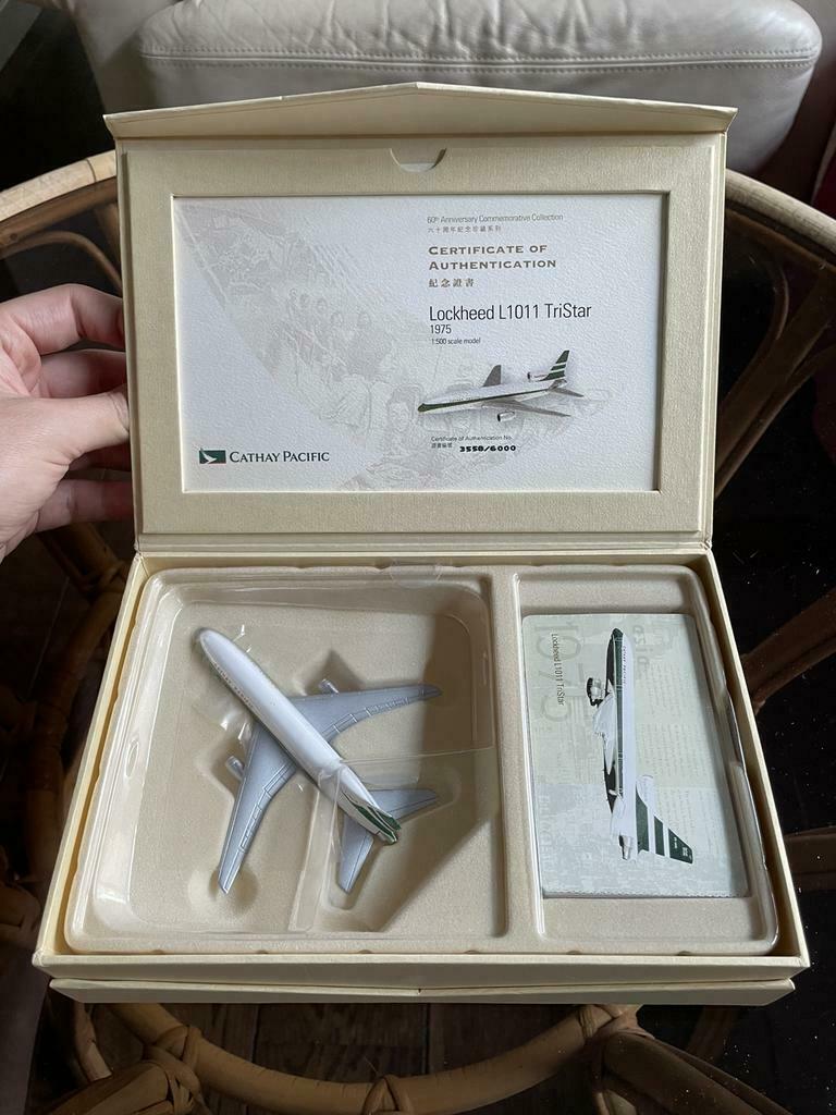 Herpa 1:500 - Cathay Pacific - Lockheed L1011 TriStar 1975, Collections, Enlèvement ou Envoi, Comme neuf, Modèle réduit