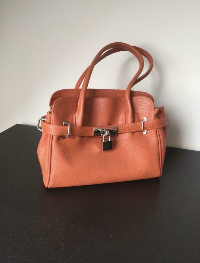 Handtas leder oranje, Handtassen en Accessoires, Tassen | Damestassen, Ophalen of Verzenden, Zo goed als nieuw, Oranje, Handtas
